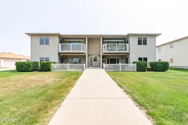 2900 Bay Shore Bend Se #3, Mandan, ND 58554