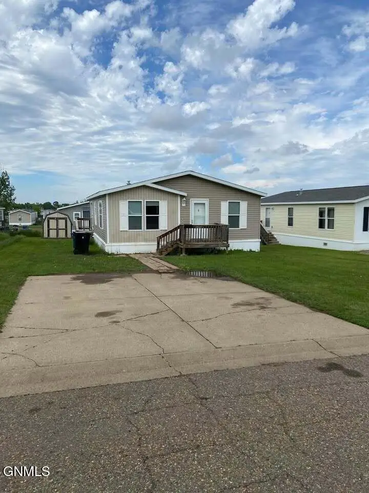 231 G Street, Dickinson, ND 58601 - #1