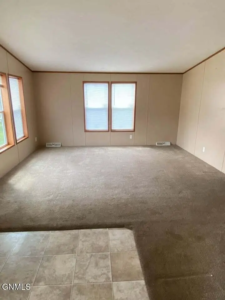 231 G Street, Dickinson, ND 58601 - #3