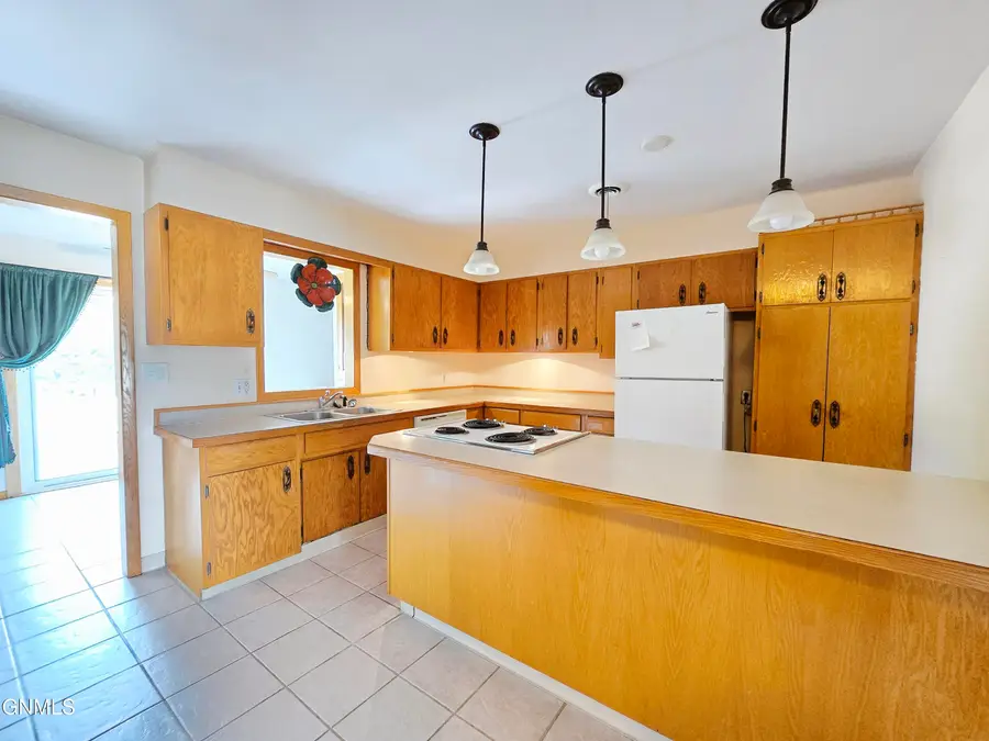425 16th Street S, Bismarck, ND 58504 - #2