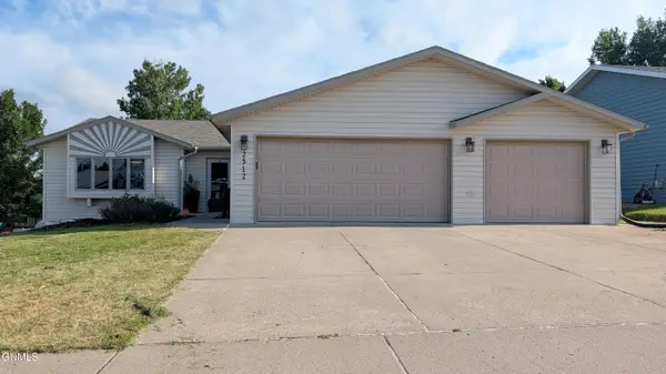 2512 Coolidge Avenue, Bismarck, ND 58501