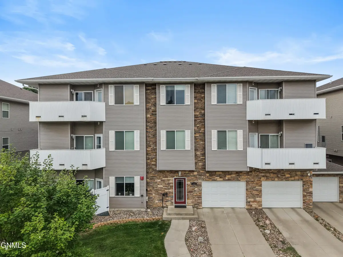 1204 Owens Avenue W #1, Bismarck, ND 58501 - #1