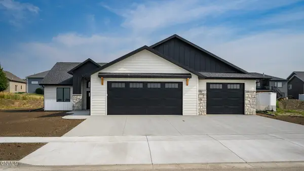 4420 Marsh Hawk Drive, Bismarck, ND 58503