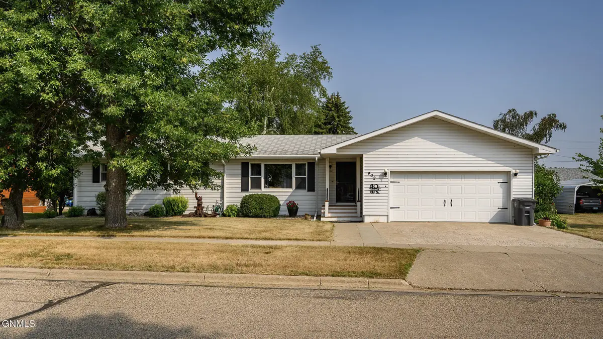 402 Roosevelt Avenue, Underwood, ND 58576 - #1