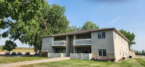 1001 Santa Fe Avenue #4, Bismarck, ND 58504