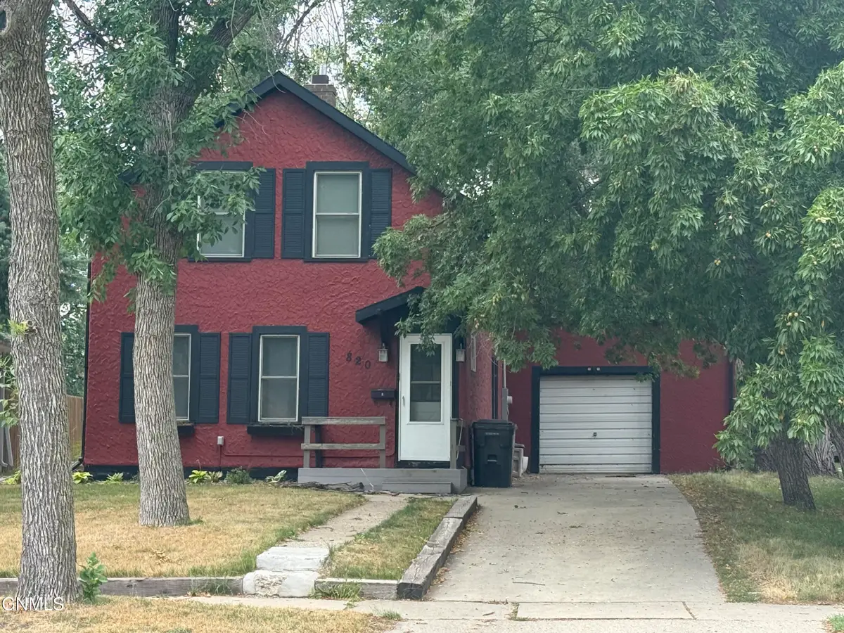 820 2nd Avenue Sw, Jamestown, ND 58401 - #1