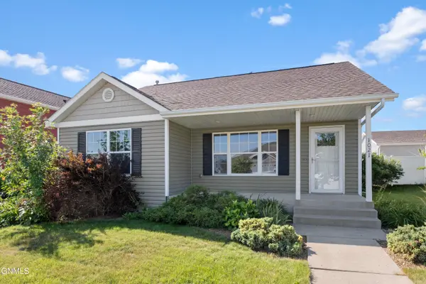 1021 Lasalle Drive, Bismarck, ND 58503