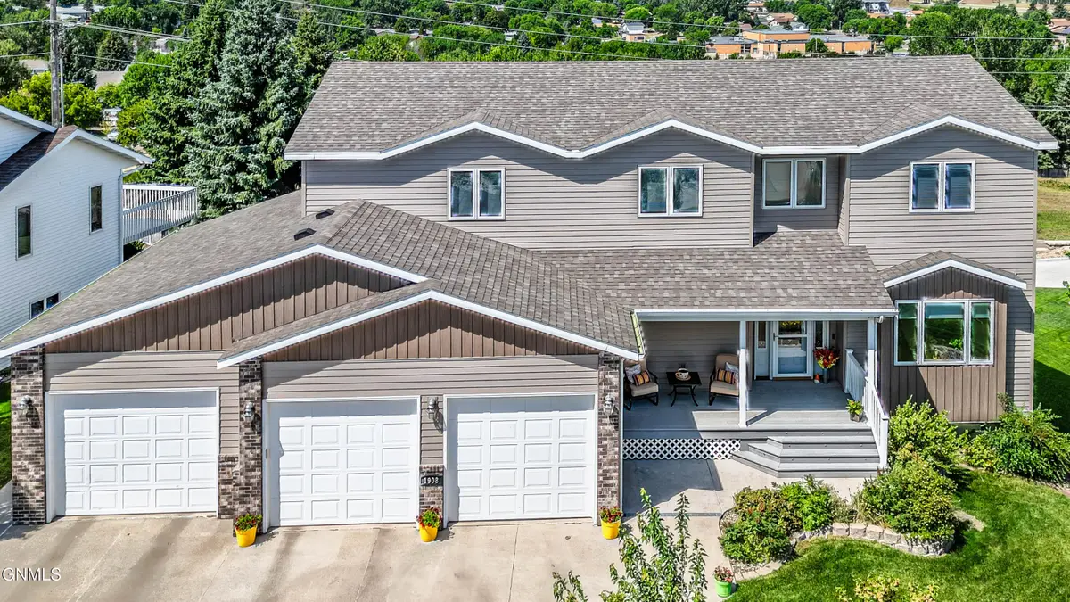 1908 Harding Place, Bismarck, ND 58501 - #1