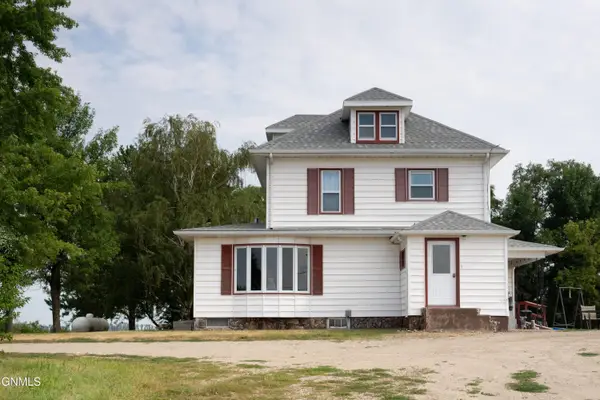 3698 78th Avenue Se, Jamestown, ND 58401