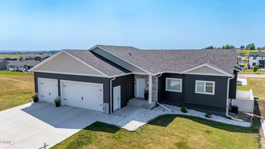 3910 Steel Street, Bismarck, ND 58503 - #2