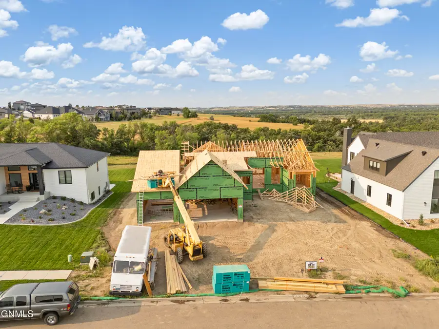 4001 Valley Drive, Bismarck, ND 58503 - #2