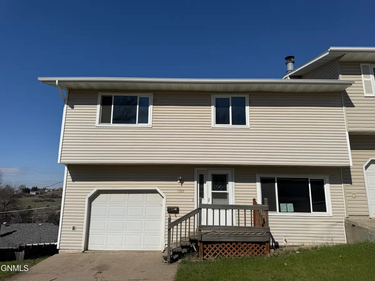 1105 6th Avenue Nw, Mandan, ND 58554 - #1