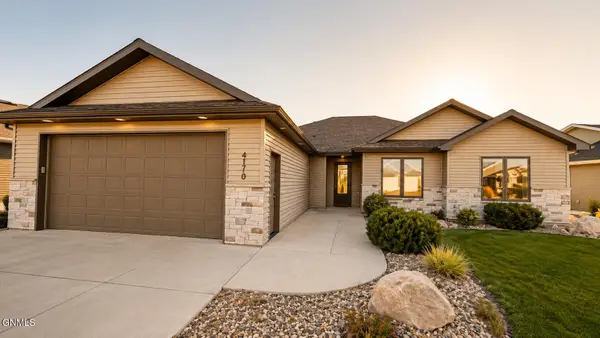 3719 Leighton Drive, Bismarck, ND 58504