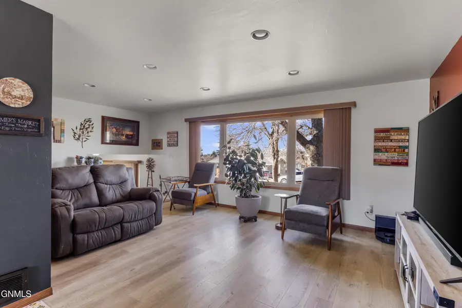 1609 17th Street N, Bismarck, ND 58501 - #3