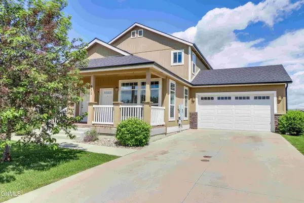 609 40th Street E, Williston, ND 58801