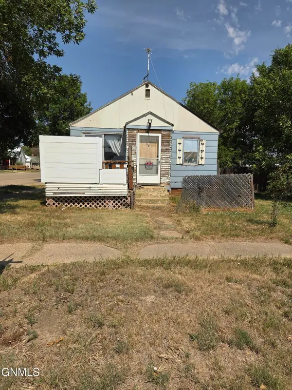 904 Washington Avenue, Hebron, ND 58638