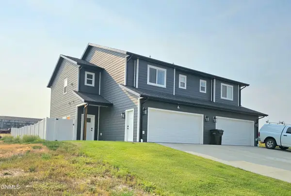 2907 29th Avenue W, Williston, ND 58801