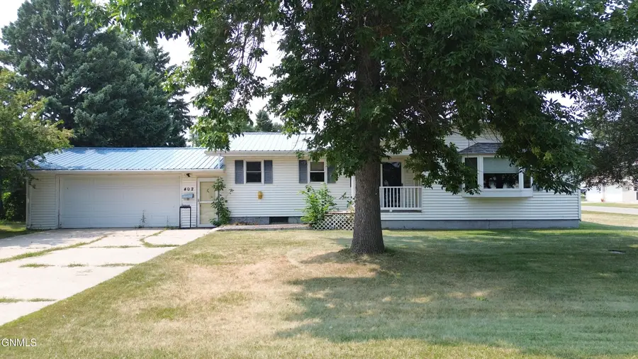 402 4th Avenue Sw, Steele, ND 58482 - #3
