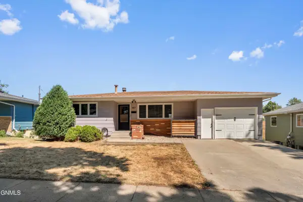 1817 Marian Drive, Bismarck, ND 58501