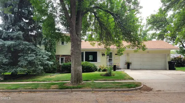 103 Redstone Drive, Bismarck, ND 58503