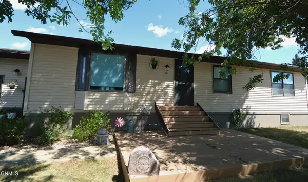 401 Moore Avenue Ne, Berthold, ND 58718