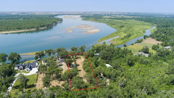 6514 Island Drive, Bismarck, ND 58504
