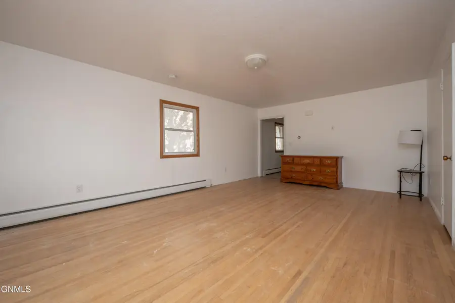 1467 W Villard Street W, Dickinson, ND 58601 - #2