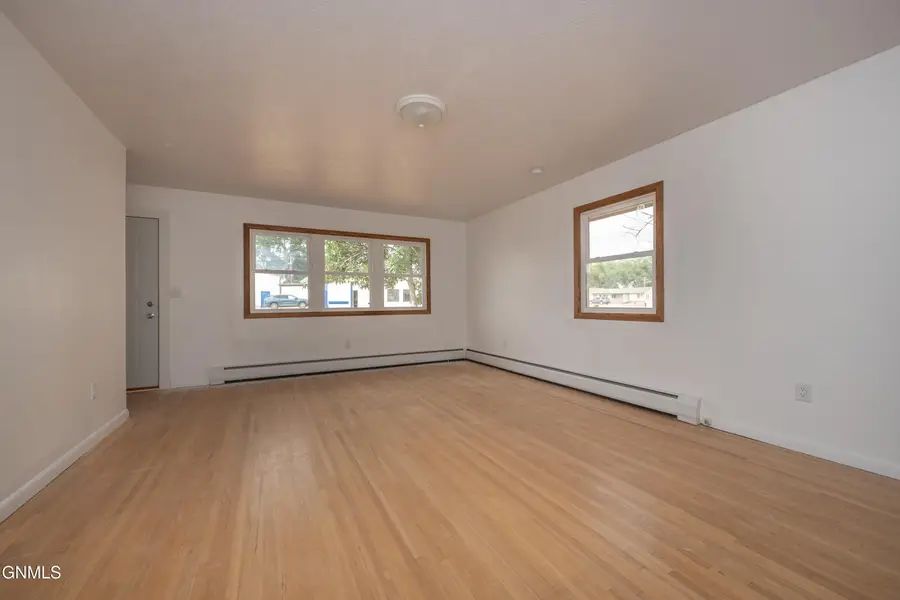 1467 W Villard Street W, Dickinson, ND 58601 - #3