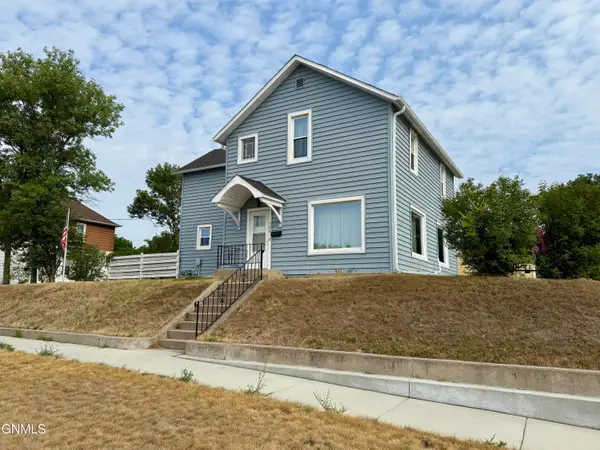 308 6th Street Nw, Valley City, ND 58072