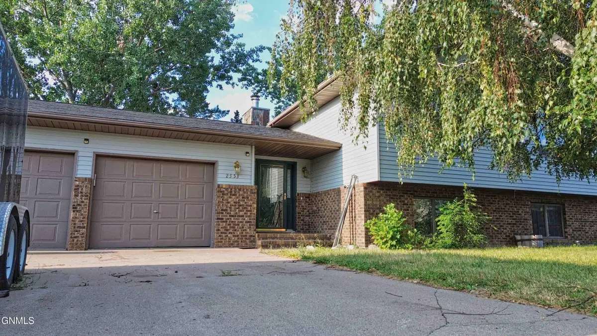 2353 18th Circle W, Williston, ND 58801 - #1