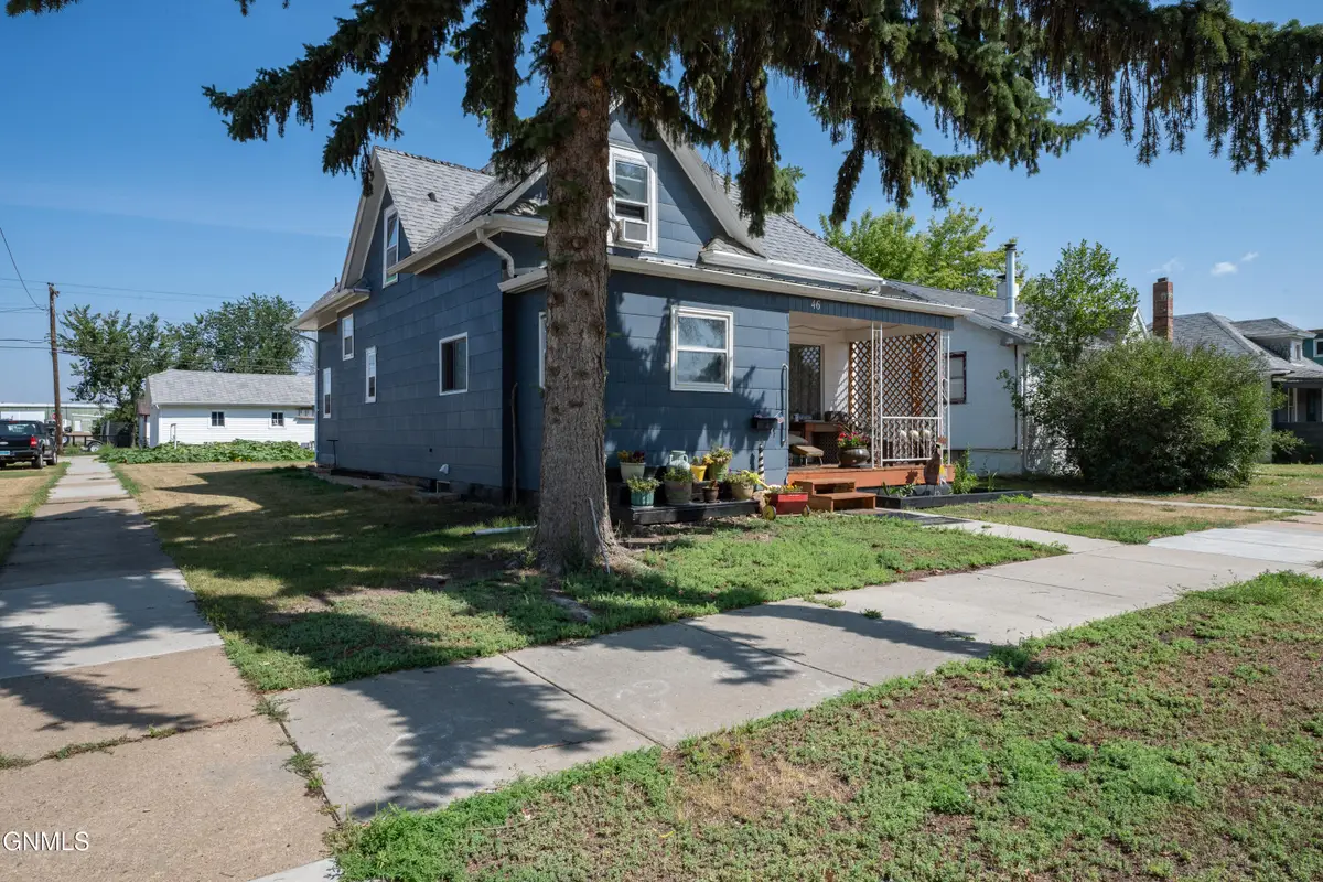 46 1st Street Sw, Dickinson, ND 58601 - #1