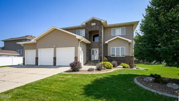 3517 Daytona Drive, Bismarck, ND 58503