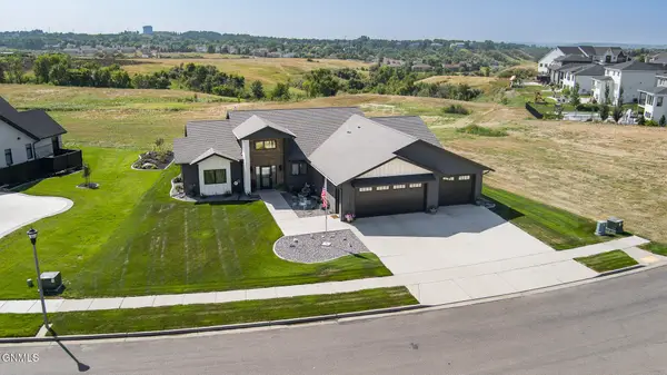 3707 Cogburn Road, Bismarck, ND 58503