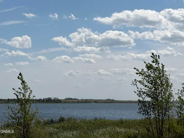130 Round Lake Road, Pettibone, ND 58475