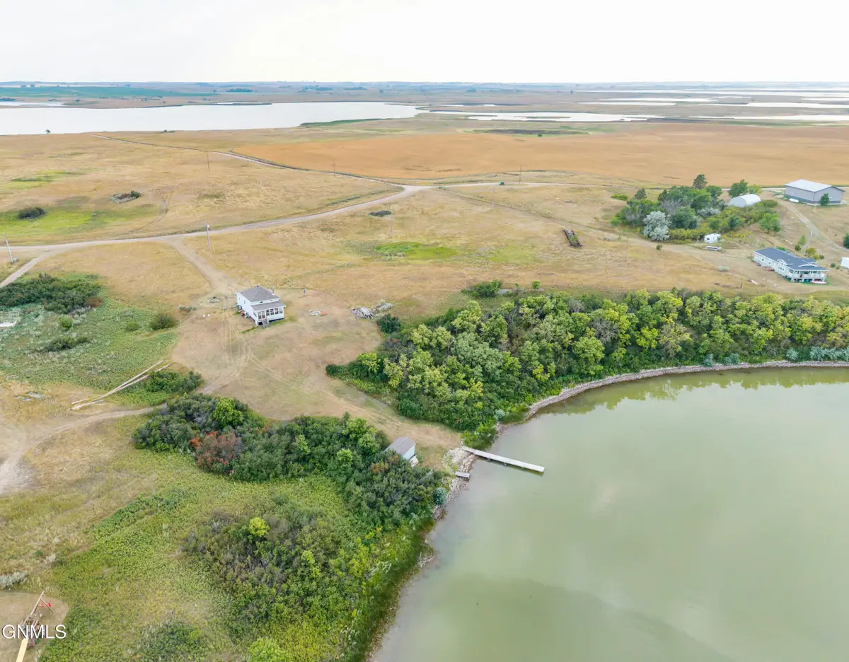#36 Blue Lake #995 8f St Nw, Mercer, ND 58559 - #1