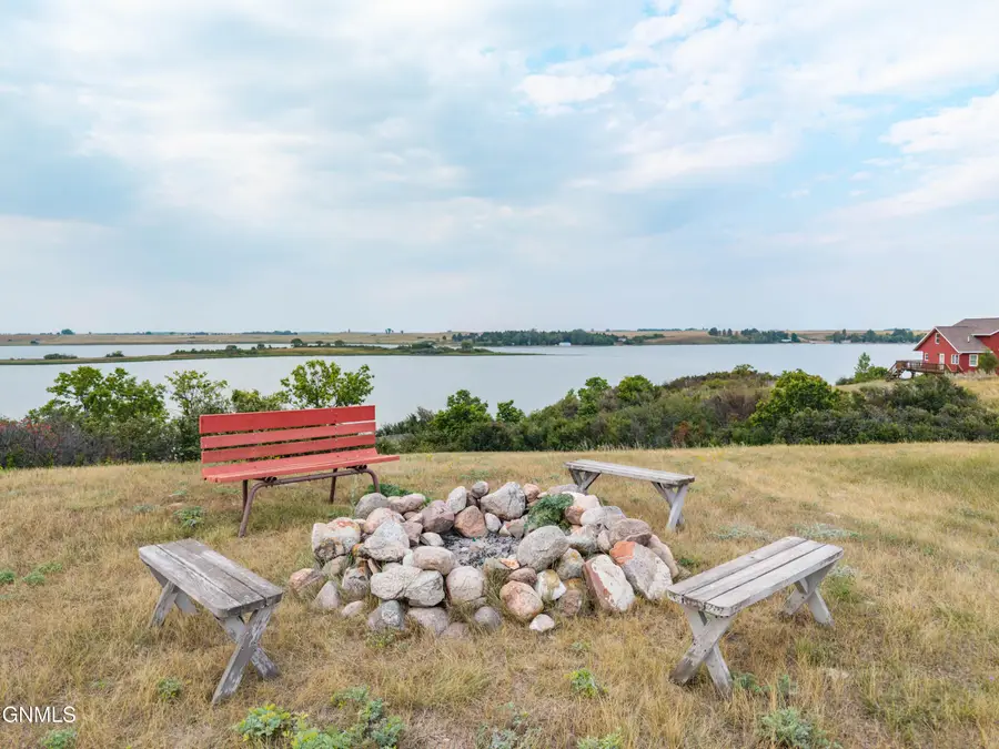 #36 Blue Lake #995 8f St Nw, Mercer, ND 58559 - #3