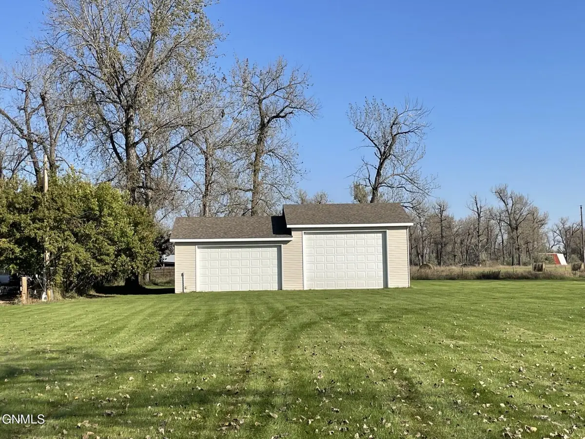 6650 Kingswood Road, Bismarck, ND 58503 - #1