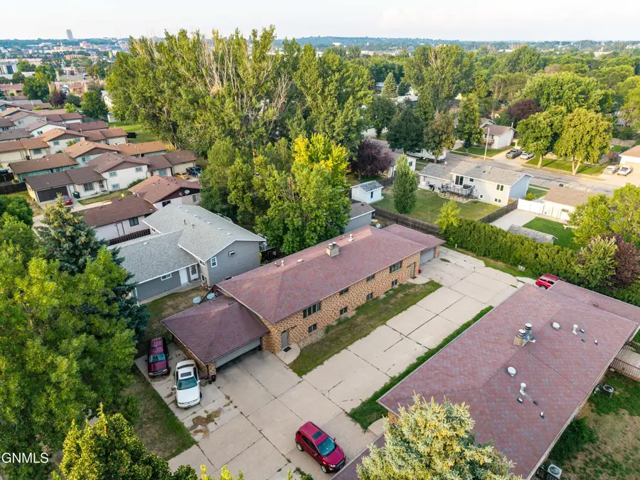 1313/1315 Washington Street, Bismarck, ND 58504 - #3