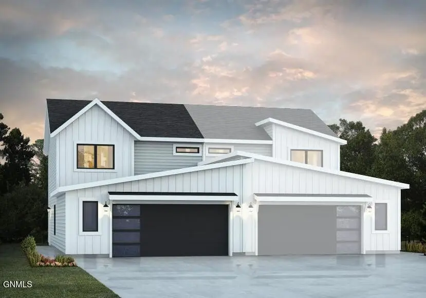 4704 Obsidian Court Nw, Mandan, ND 58554 - #1