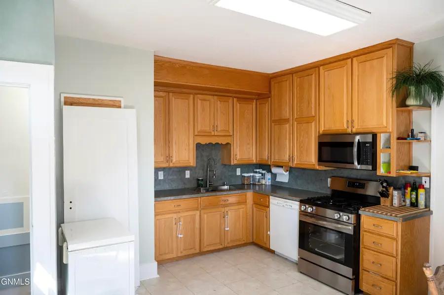 522 11th Street, Bismarck, ND 58501 - #3
