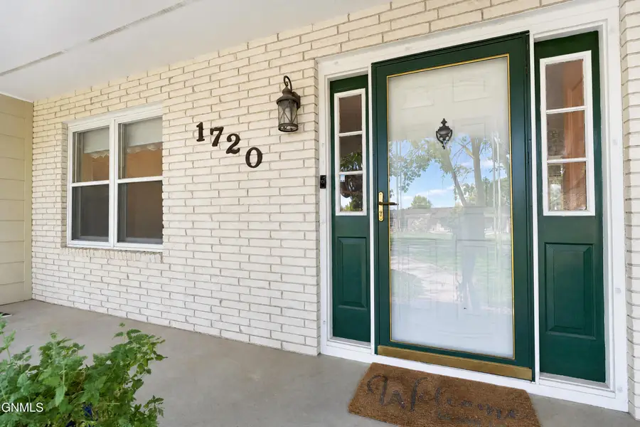 1720 4th Avenue E, Williston, ND 58801 - #2