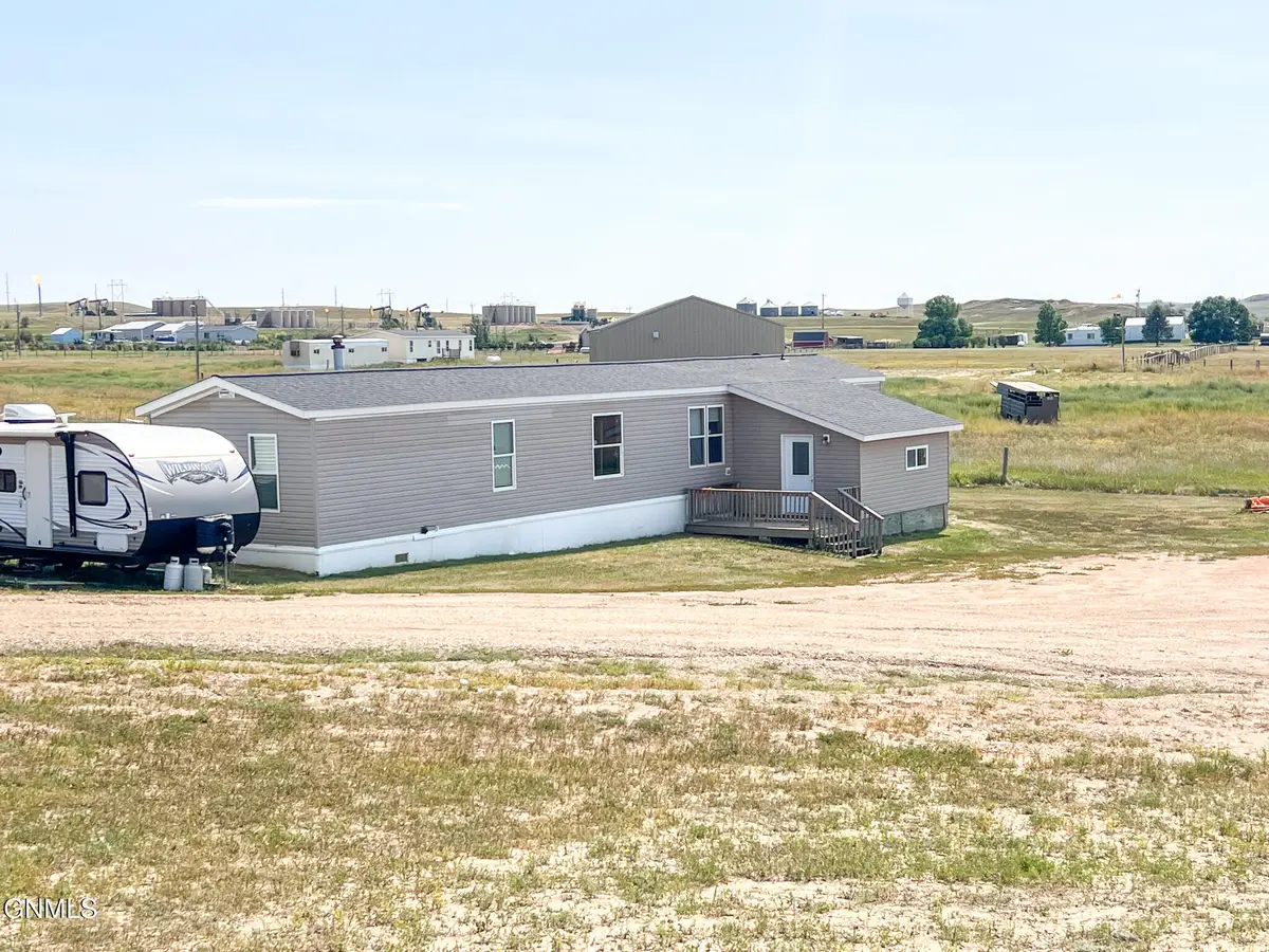 15 Sunrise Estates Road, Watford City, ND 58854 - #1