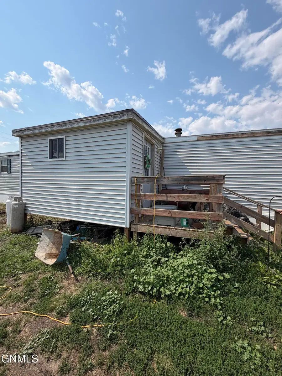 233 4th Street Se, Tioga, ND 58852 - #3