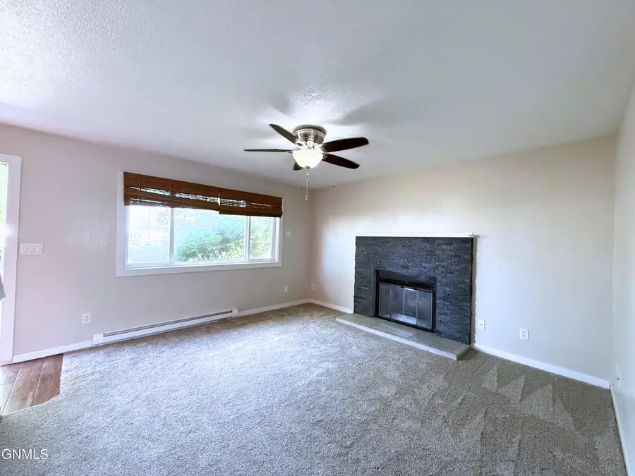 2801 Pheasant Run Parkway, Williston, ND 58801 - #3