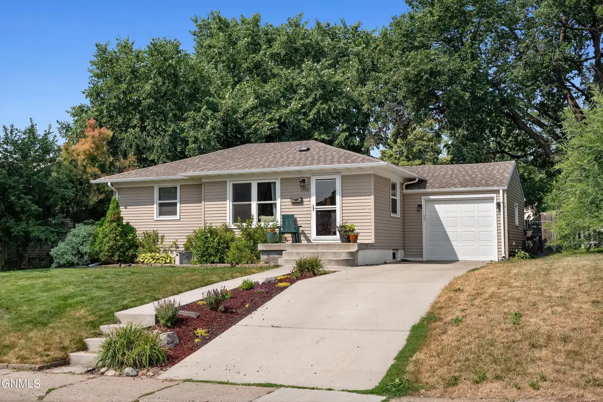 1208 12th Street N, Bismarck, ND 58501 - #1