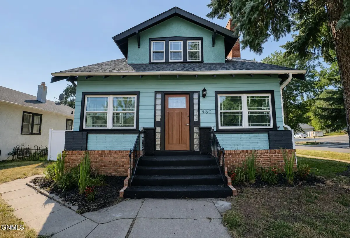 930 6th Street, Bismarck, ND 58501 - #1