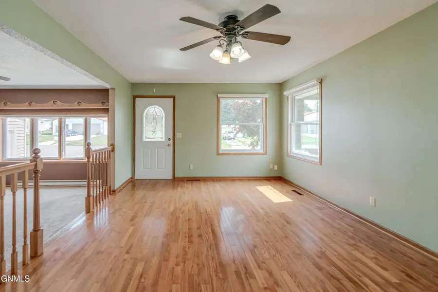 208 2nd Street N, New Salem, ND 58563 - #3