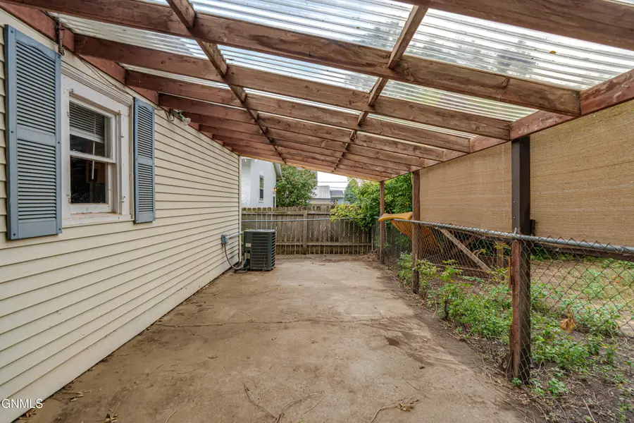 702 Avenue A W, Bismarck, ND 58501 - #3