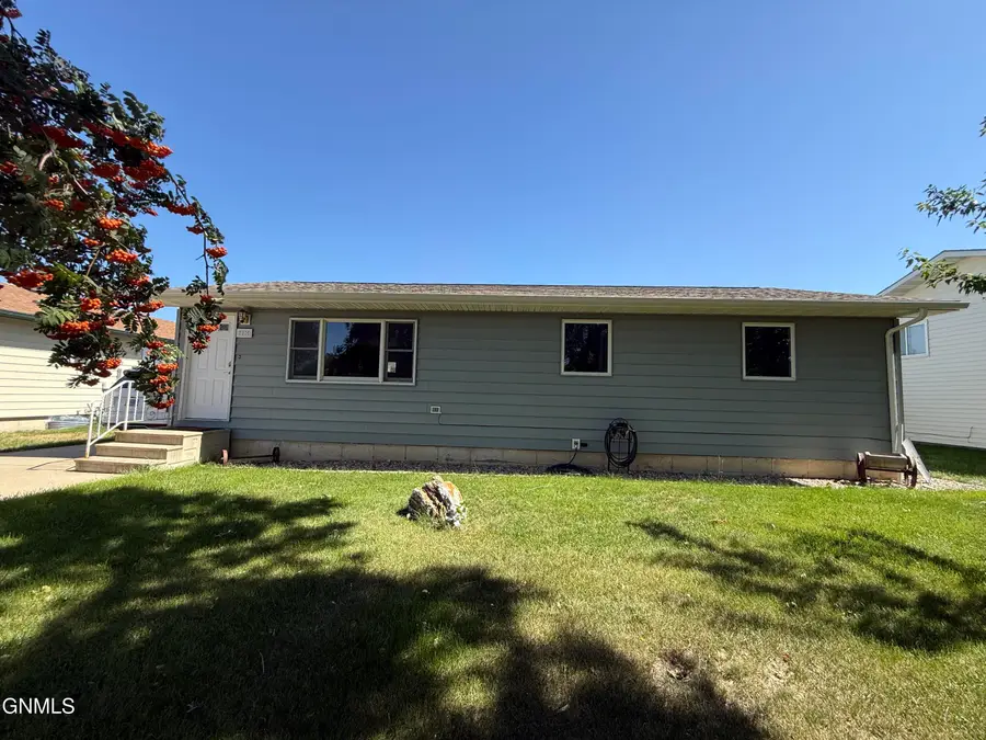 2316 8th Avenue E, Williston, ND 58801 - #2