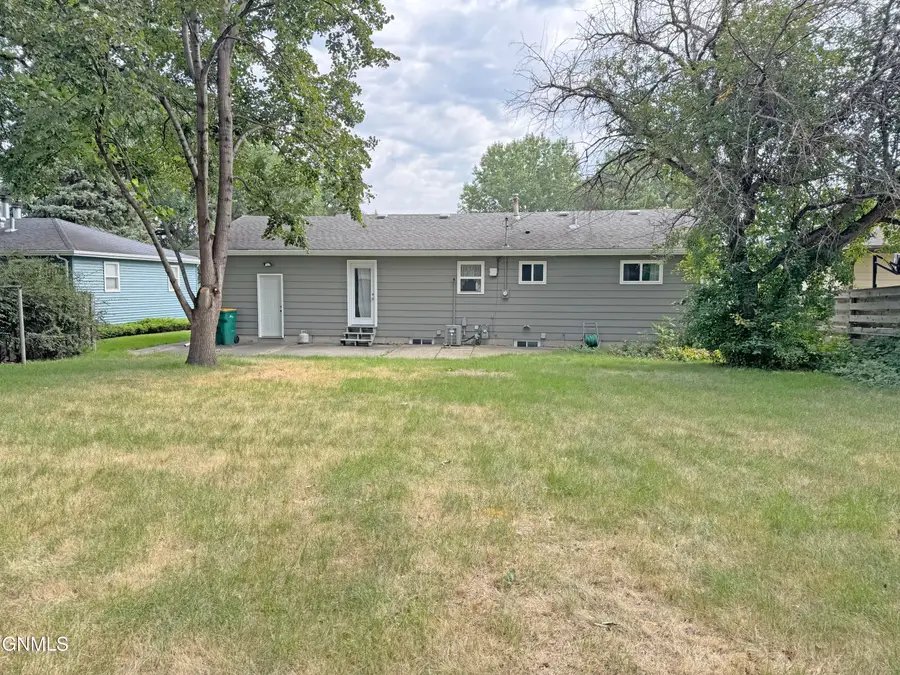 2108 Saint Benedict Drive, Bismarck, ND 58501 - #2